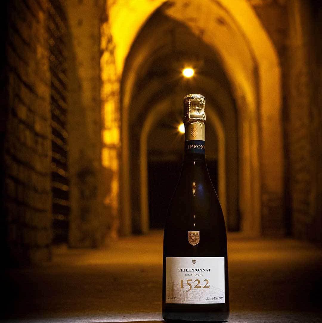 Bouteille Philipponnat dans les crayères de Champagne